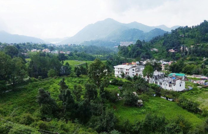 Dehradun to Haldwani Taxi Service